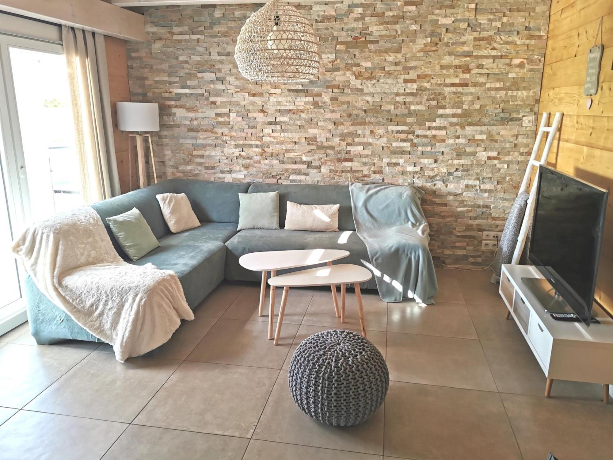 Gite De Mortagne, Chalet Avec Piscine - By Primo C0Nciergerie Gigny-sur-Saone Dış mekan fotoğraf